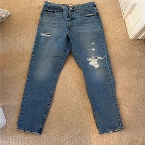 Levi’s Women’s Distressed Blue Denim Jeans - wedgie icon Fit
